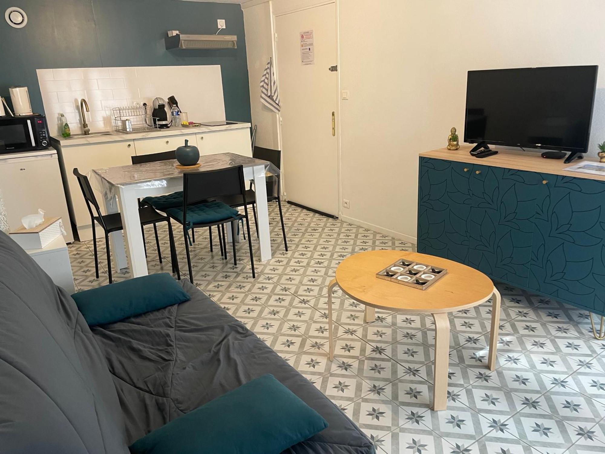 Au Coeur De La Cite Medievale Montlucon Ngoại thất bức ảnh